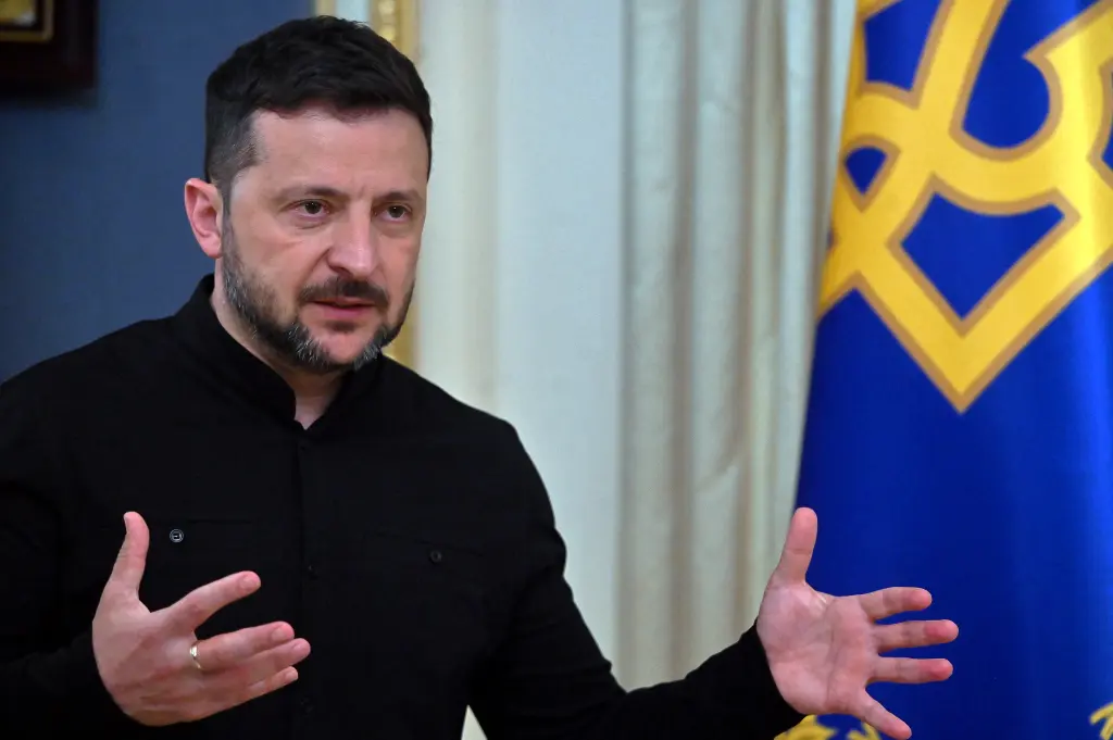 La Casa Blanca considera invitar a Zelensky a la reunión cara a cara de Trump con Putin en Alaska La Casa Blanca considera invitar a Zelensky a la reunión cara a cara de Trump con Putin en Alaska