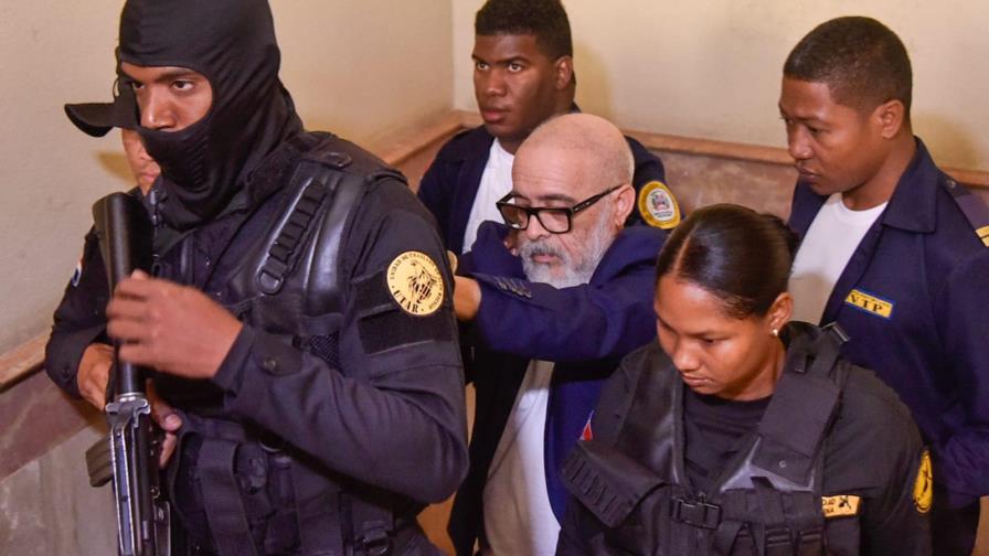 Tribunal dominicano otorga permiso a comunicador Ángel Martínez para chequeos médicos en EE.UU., aunque tiene otro impedimento Tribunal dominicano otorga permiso a comunicador Ángel Martínez para chequeos médicos en EE.UU., aunque tiene otro impedimento