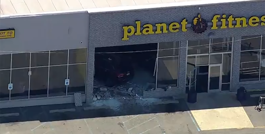 Conductora se estrella contra un gimnasio en Elizabeth, NJ y deja un muerto y cuatro heridos