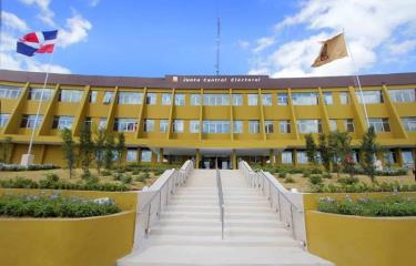 La JCE aclara que es la única entidad encargada del registro civil del país La JCE aclara que es la única entidad encargada del registro civil del país