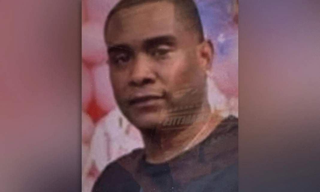 La policía de Nueva York investiga dos tiroteos mortales en varios vecindarios de la ciudad, uno de los muertos un dominicano La policía de Nueva York investiga dos tiroteos mortales en varios vecindarios de la ciudad, uno de los muertos un dominicano