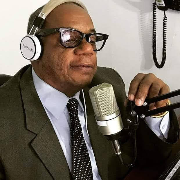 Frank Girón presenta hoy martes “ Noche de New York en RD” en la terraza del Hotel Napolitano; artistas, políticos y empresarios serán reconocidos Locutor Frank Giron