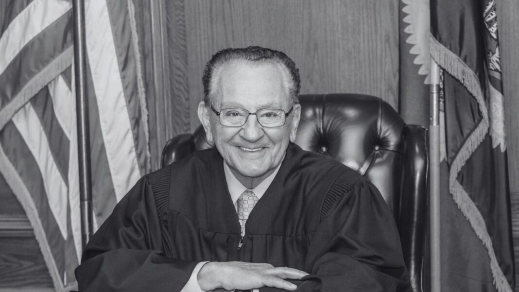 Fallece a los 88 años el juez Frank Caprio tras una valiente lucha contra el cáncer