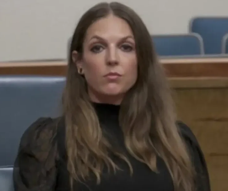 Enfermera de Florida va a prisión después de que su esposo la sorprendiera teniendo sexo con su hijastro adolescente