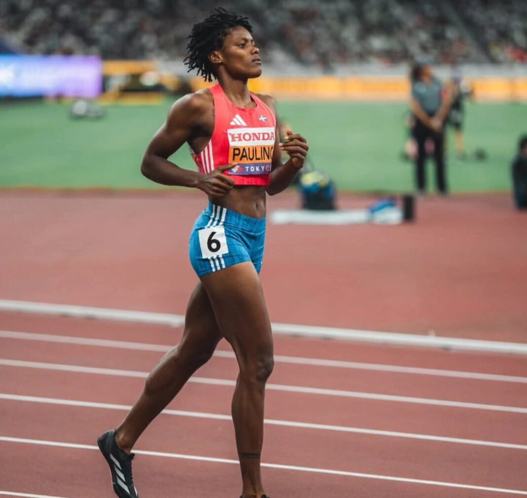 Sydney McLaughlin-Levrone rompe el récord del campeonato de 400 m y derrota a Marileidy Paulino en una histórica final de Tokio