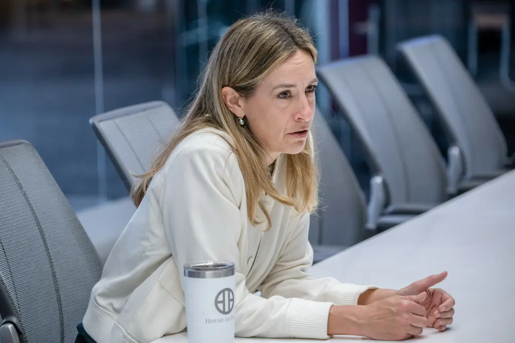 Candidata a gobernadora de Nueva Jersey está bajo escrutinio por la aceptación de sus dos hijos en una Academia Naval altamente competitiva