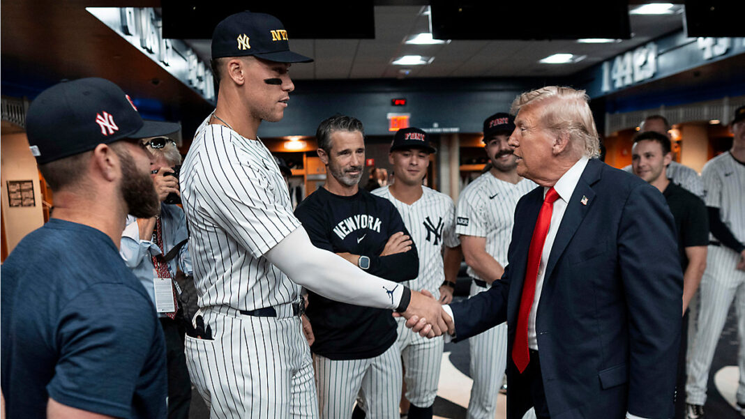 Aplausos y abucheos a Trump al conmemorar atentados del 11 de septiembre en un juego de los Yankees