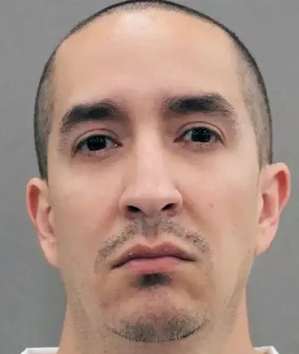 Maestro de educación especial de Texas, expayaso, cae muerto en el tribunal momentos antes de la sentencia por el asesinato de su esposa