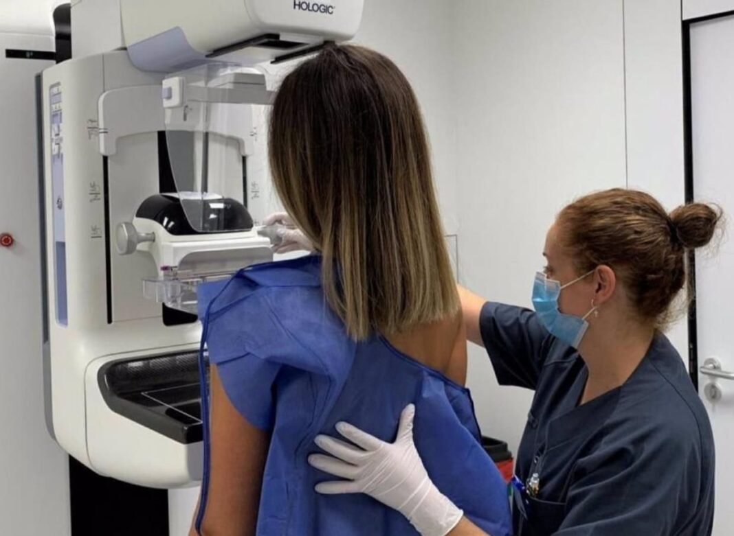 Tomosíntesis: nueva era en la detección de cáncer de mama