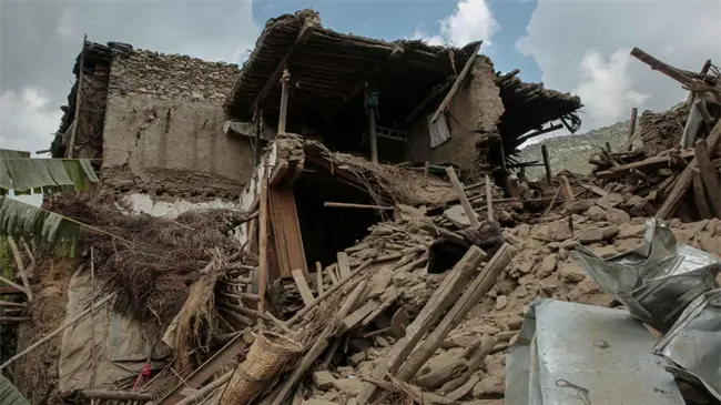 Un nuevo sismo de magnitud 4,7 afecta al este de Afganistán, devastado por otro terremoto