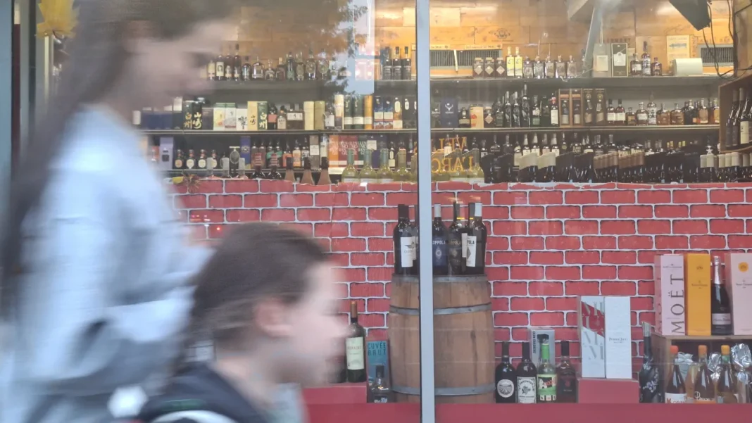 La ciudad de Nueva York planea toda una ofensiva para reducir daños de la droga más usada: el alcohol