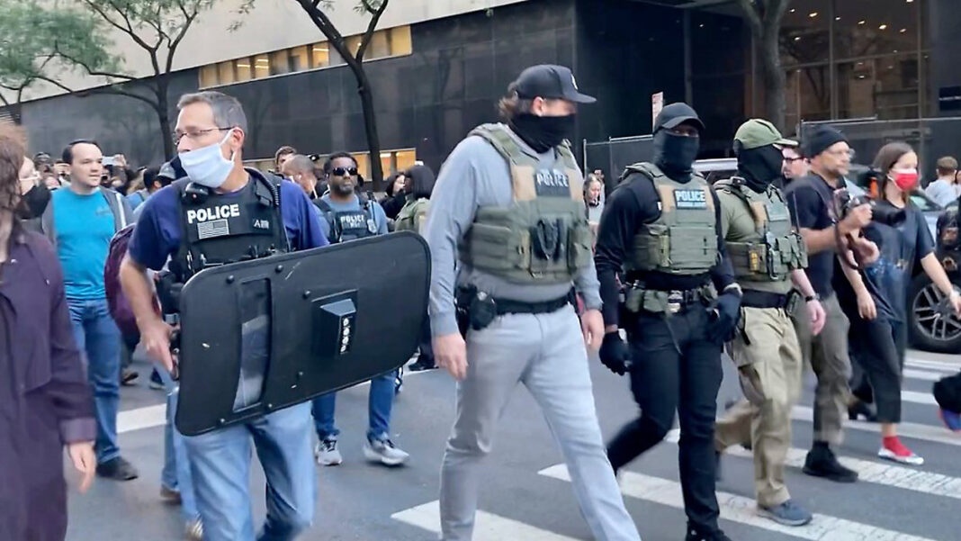 Protestan en Nueva York contra ICE tras operativo que dejó nueve detenidos en Chinatown