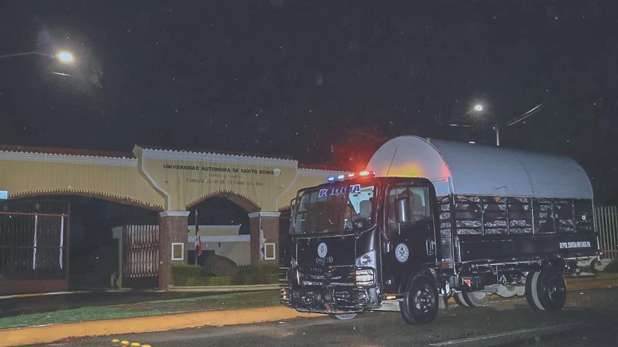 Ministerio Público pide prisión preventiva para “Alex” por tiroteo en la UASD, fallece uno de los heridos