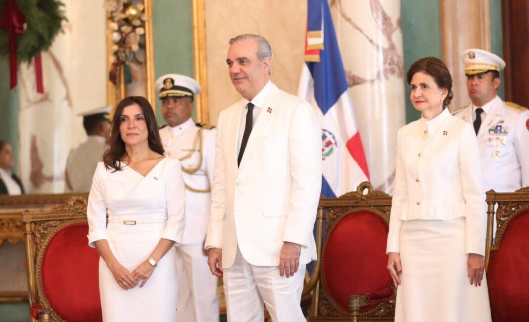 Nueva embajadora de EE.UU presenta sus credenciales en el Palacio Nacional, junto a otros diplomáticos