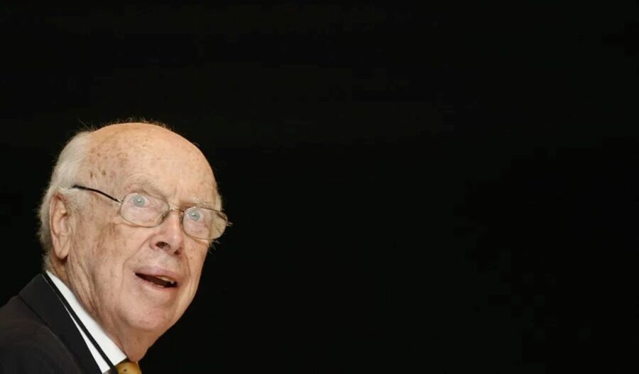 Muere James Watson, científico que ayudó a descubrir la estructura del ADN, a los 97 años