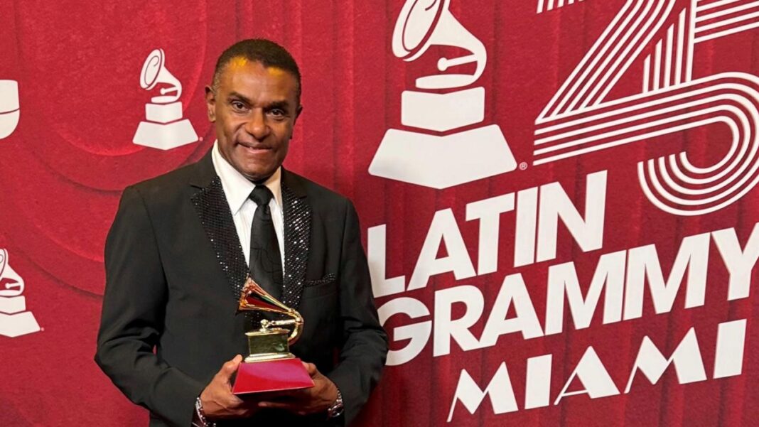 José Alberto ‘El canario’ celebra 50 años de carrera artística en NY