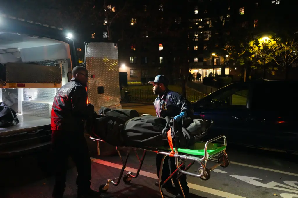 Hermana del autor del cuádruple homicidio-suicidio en Nueva York desearía que estuviera vivo — para poder «dispararle en la cabeza».