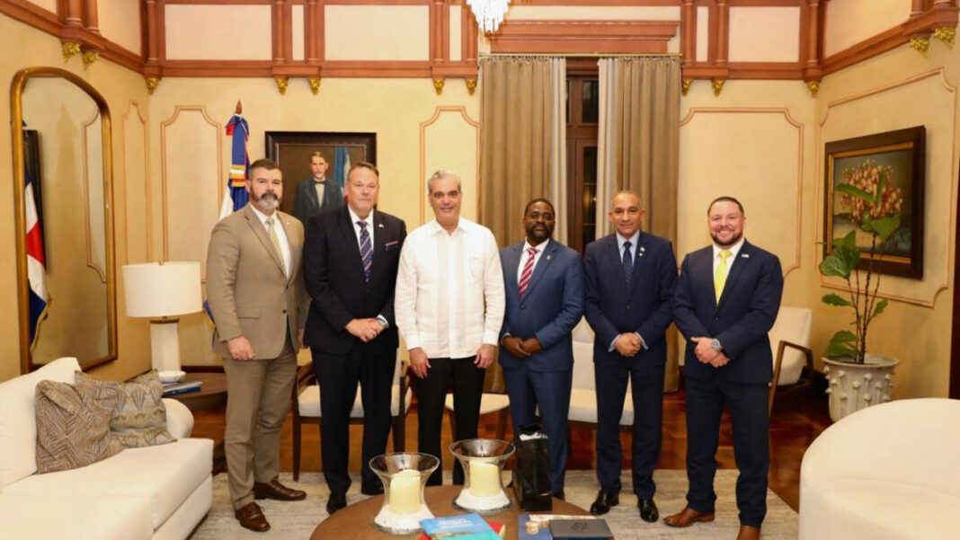 Misión de alto nivel de la DEA se reune con el presidente Luis Abinader para dar su apoyo a la lucha contra narcotráfico internacional