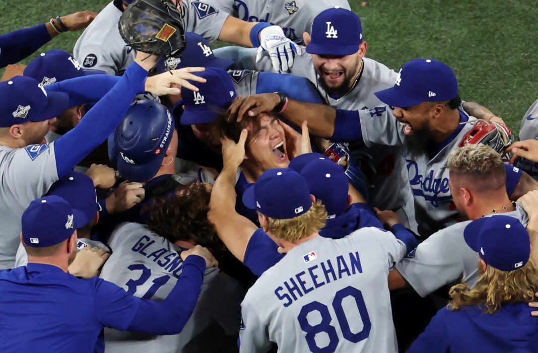 Los Dodgers completan una remontada épica y ganan segunda Serie Mundial en línea