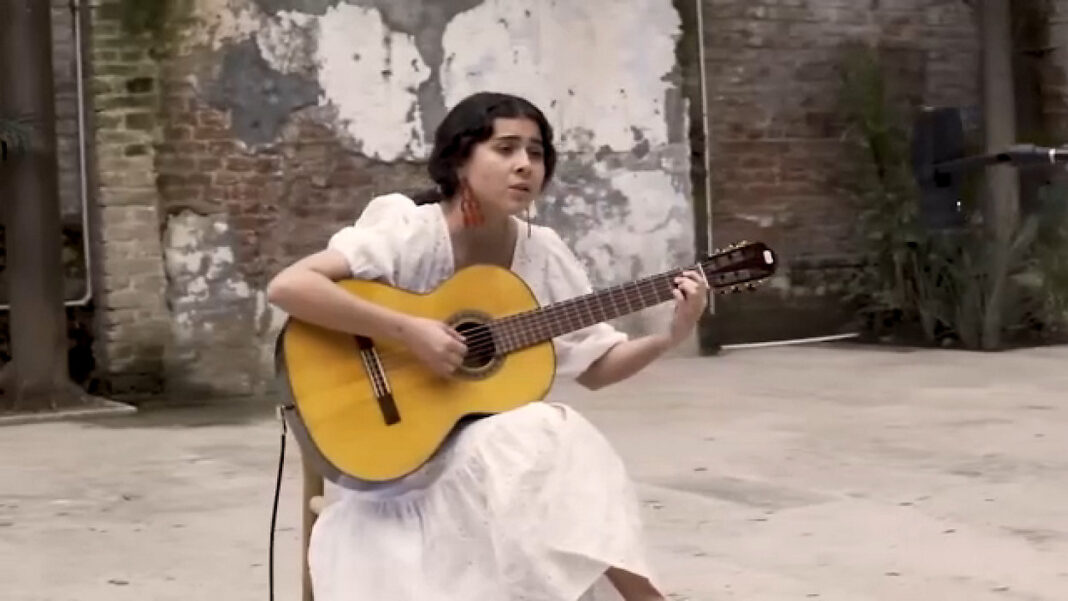 Cantautora mexicana Silvana Estrada, impacta con su más reciente producción ‘Vendrán Suaves Lluvias’