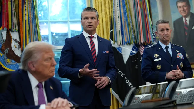 Altos funcionarios presentarán a Trump opciones militares para Venezuela en los próximos días.