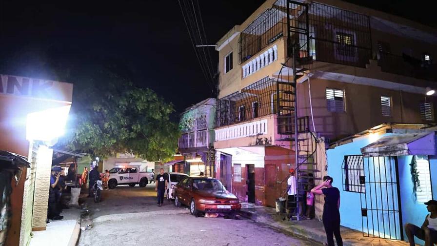 Muere niño de 10 años baleado en barrio capitalino; había llegado de practicar pelota