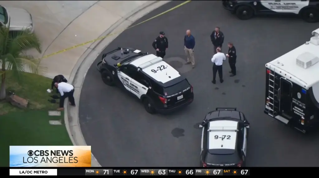 Un médico y su esposa fueron ejecutados en una casa de Simi Valley tras hallarse un cuerpo en un auto quemado vinculado a los asesinatos, dice la policía