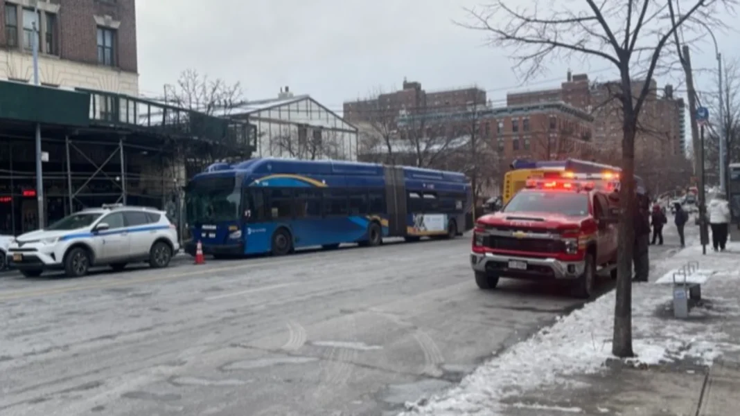 Ocho personas hospitalizadas tras accidente de autobús de la MTA en Morrisania
