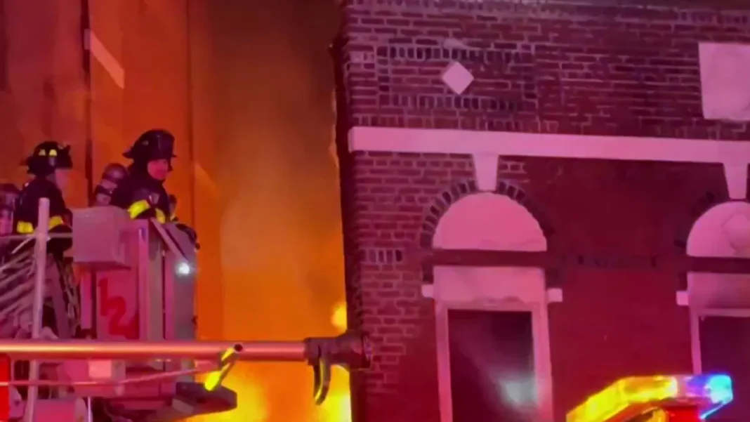 Incendio provoca derrumbe parcial de panadería en Brooklyn y deja varios heridos