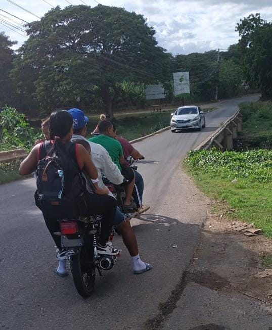 Félix Taveras clama reparación urgente puente en Esperanza, Mao