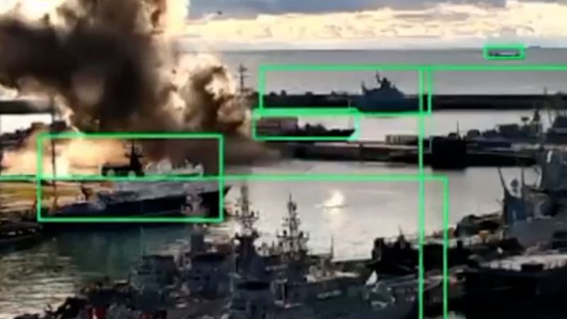 Ucrania derriba un submarino ruso en un puerto del Mar Negro