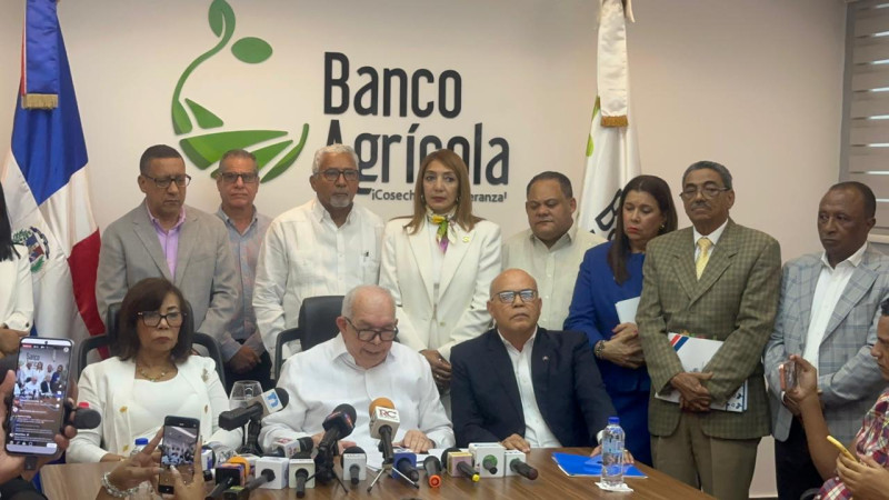 Administrador del Banco Agrícola defiende su gestión y dice presentan faltantes desde el 2012