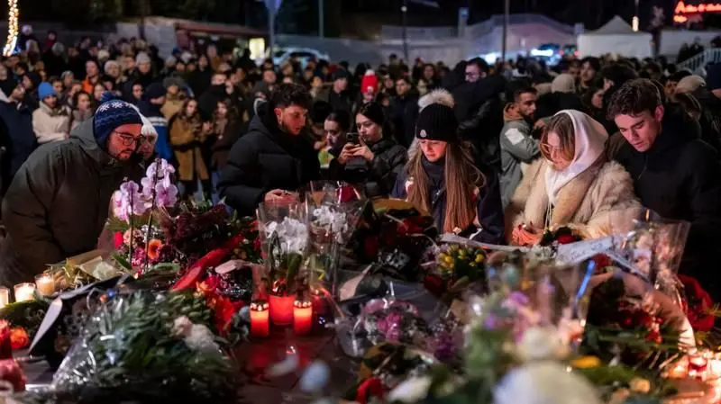 Imágenes del FUEGO dentro del BAR en Crans-Montana, Suiza que deja al menos 40 muertos