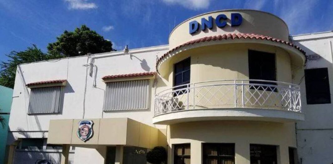 Dos altos oficiales de la DNCD de la República Dominicana fueron arrestados en Miami acusados de narcotráfico Dos altos oficiales de la DNCD de la República Dominicana fueron arrestados en Miami acusados de narcotráfico