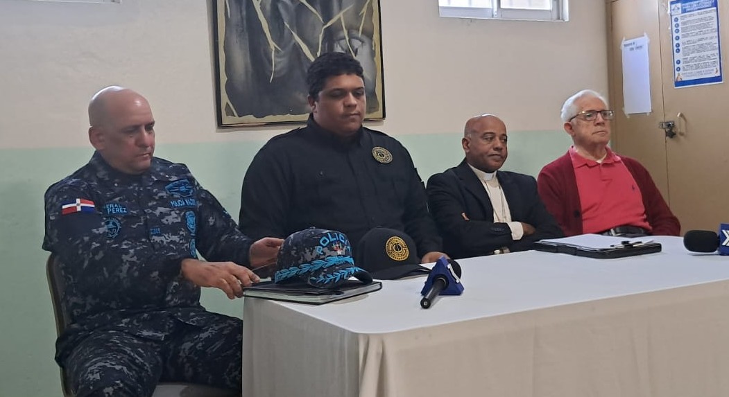 Antigua Orden marchará este domingo; obispo intenta persuadirla, pero su líder rechaza propuesta