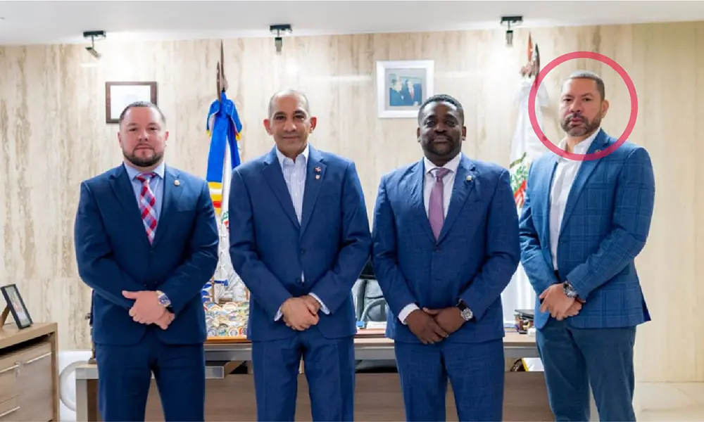 La ‘venta de visas’ habría llevado a embajadora de Estados Unidos a cerrar la DEA en República Dominicana