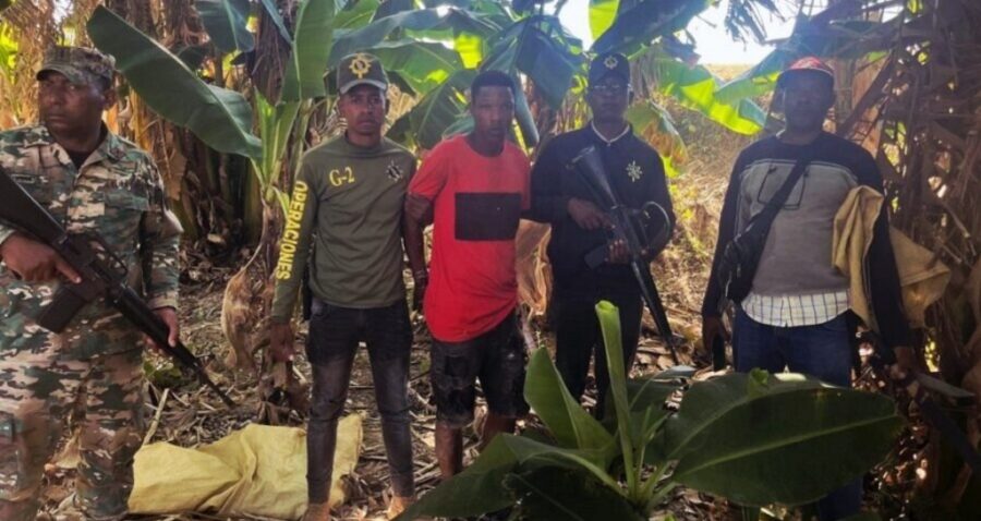 Ejército dominicano apresa a haitiano sospechoso de decapitaciones de cinco mujeres en Elías Piña