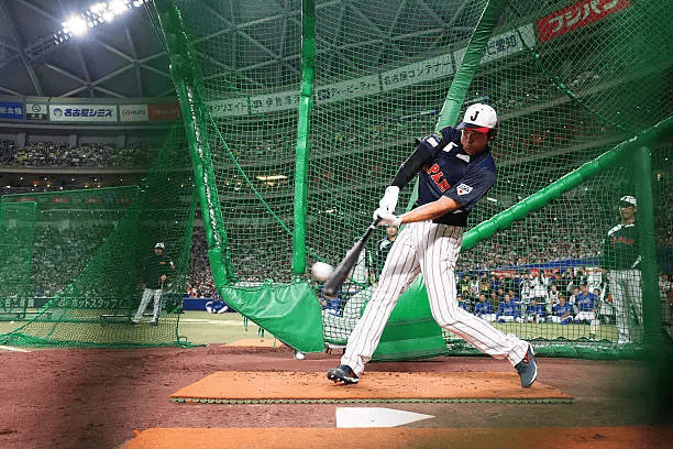 Shohei Ohtani enciende las prácticas de Japón con un festival de tablazos