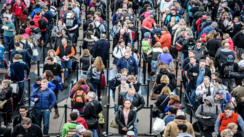 Republicanos de la Cámara de Representantes aprueban proyecto de financiación del DHS