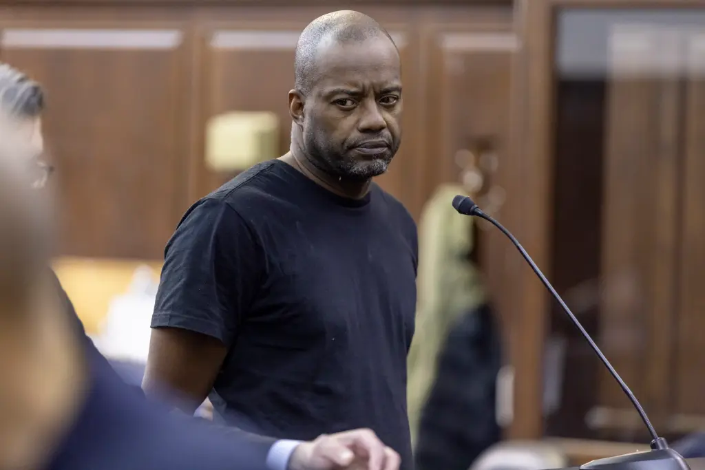 El conductor que atropelló mortalmente a un ciclista en Harlem estaba bajo los efectos de las drogas y tiene un largo historial delictivo, incluyendo un registro de conducción bajo los efectos del alcohol