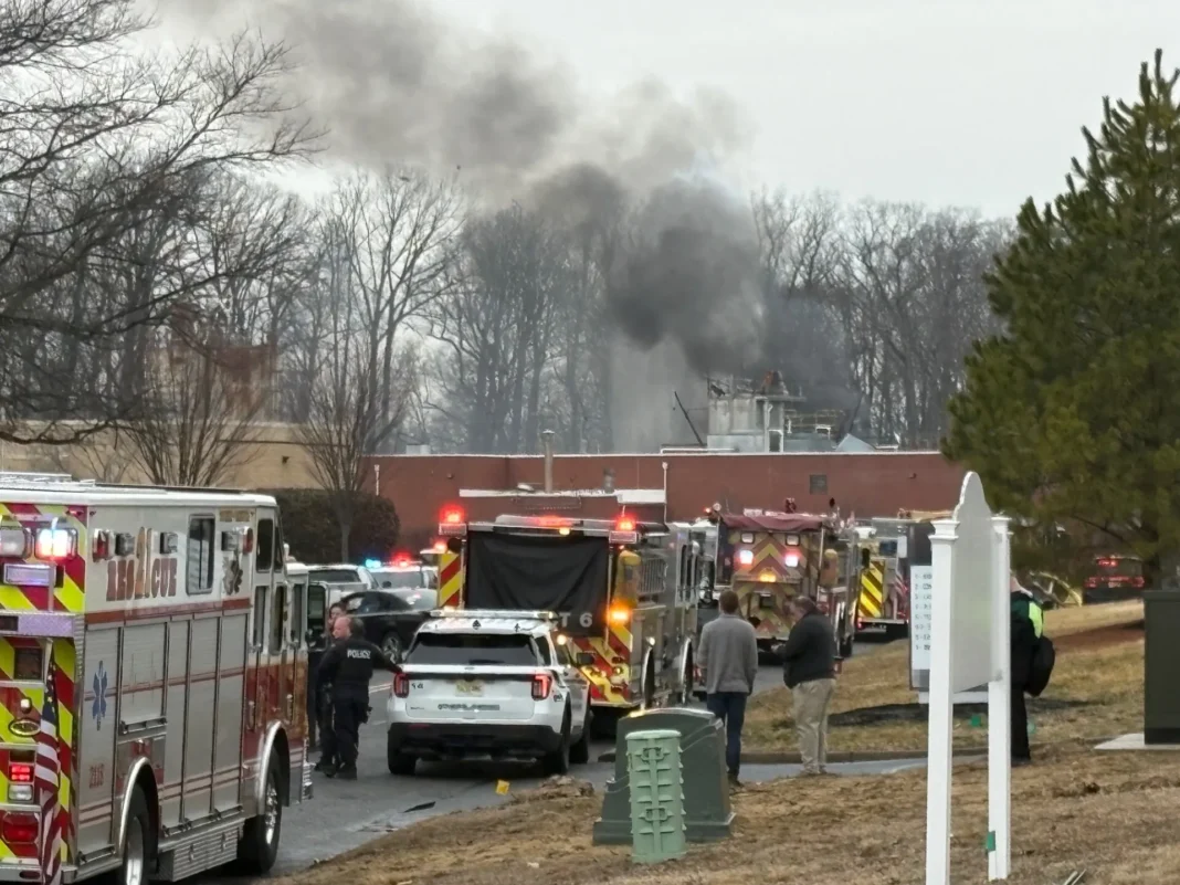 Al menos cuatro heridos tras estallido en edificio de Nueva Jersey