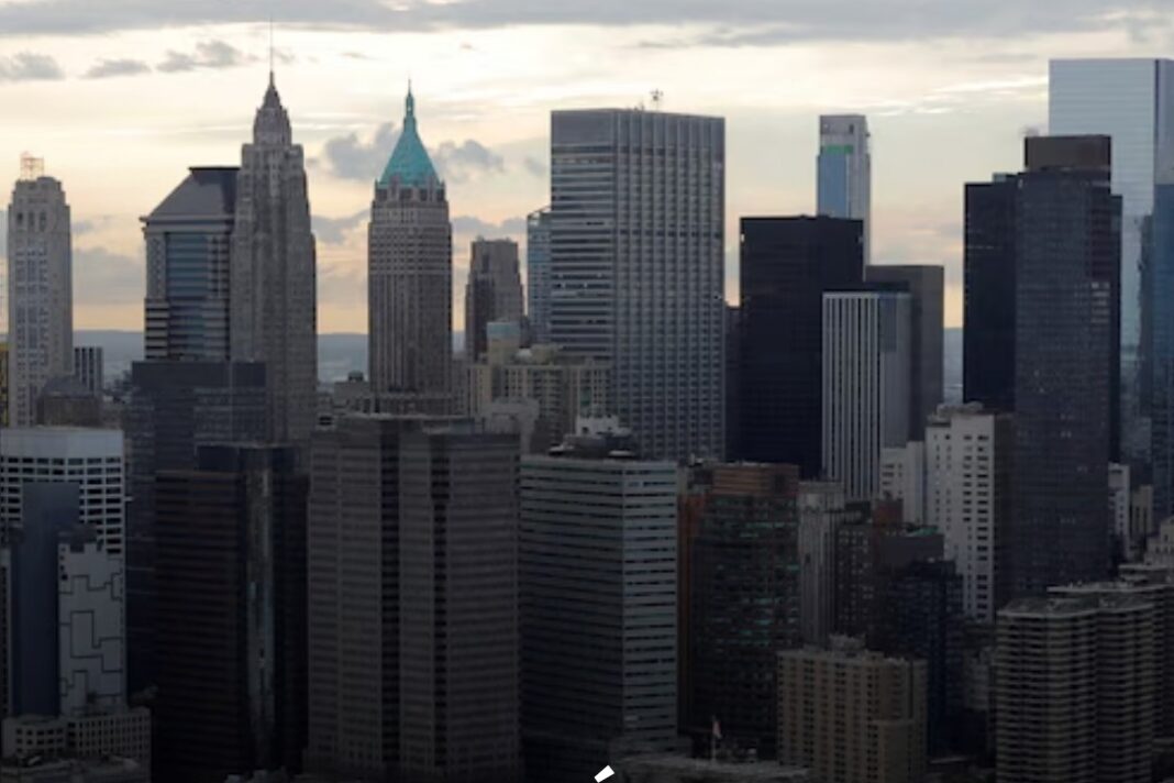 Los trabajadores de la construcción residencial de la ciudad de Nueva York se van huelga por salarios y atención médica a partir del martes Los trabajadores de la construcción residencial de la ciudad de Nueva York se van huelga por salarios y atención médica a partir del martes