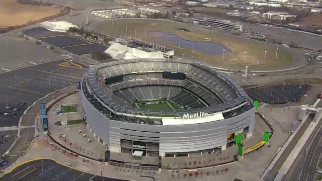 La Copa del Mundo en el MetLife Stadium obligará al cierre parcial de la estación Penn Station durante 4 horas antes de los partidos. La Copa del Mundo en el MetLife Stadium obligará al cierre parcial de la estación Penn Station durante 4 horas antes de los partidos.