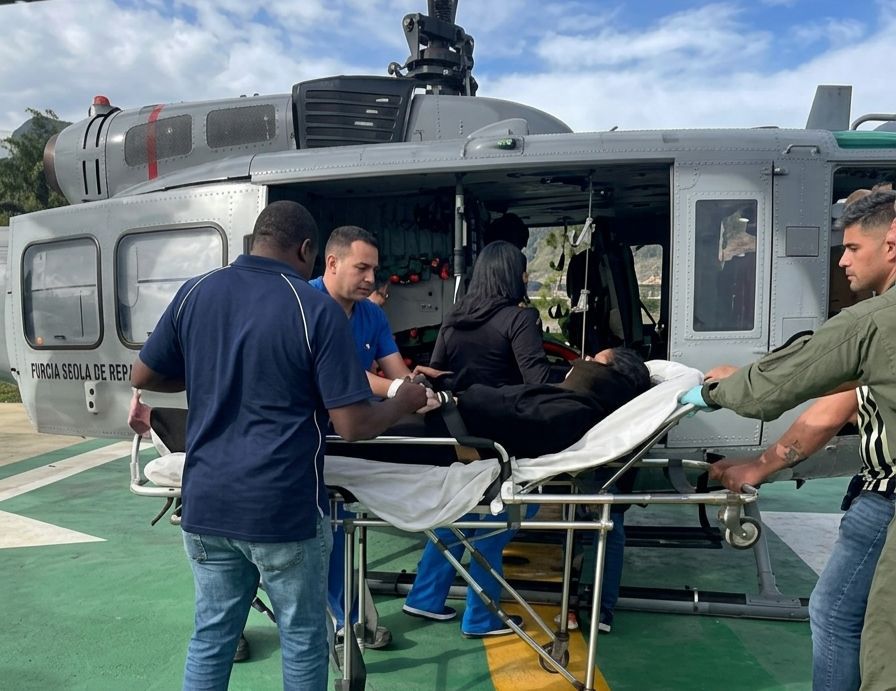 Helipuerto de La Vega fue clave para rescate a paciente sufrió lesión en Pico Duarte Helipuerto de La Vega fue clave para rescate a paciente sufrió lesión en Pico Duarte