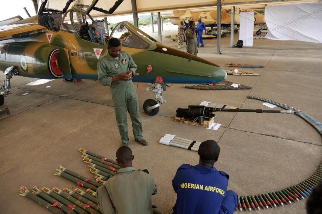 Ataque de Fuerza Aérea de Nigeria deja más de 100 muertos en un mercado Ataque de Fuerza Aérea de Nigeria deja más de 100 muertos en un mercado