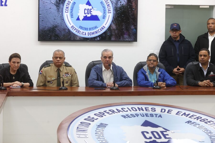 Santo Domingo Oeste, la zona más afectada por las lluvias; suspenden actividades en sector público y privado Santo Domingo Oeste, la zona más afectada por las lluvias; suspenden actividades en sector público y privado