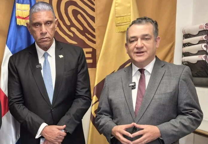 Cónsul gestionará ante Departamento de Estado EE. UU. permiso para abrir nuevas oficinas de la JCE en NY Cónsul gestionará ante Departamento de Estado EE. UU. permiso para abrir nuevas oficinas de la JCE en NY