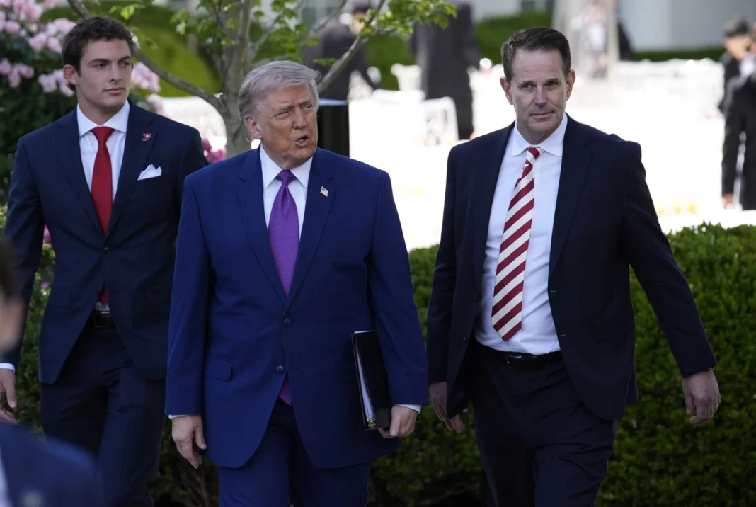 Uno de cada cuatro estadounidenses cree que el intento de asesinato a Trump fue un montaje Uno de cada cuatro estadounidenses cree que el intento de asesinato a Trump fue un montaje