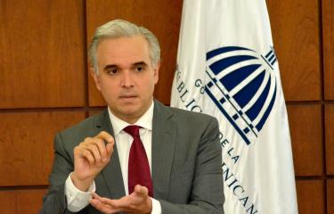 El 4% no da clases: Minerd en anarquía en la gestión del ministro De Camps El 4% no da clases: Minerd en anarquía en la gestión del ministro De Camps