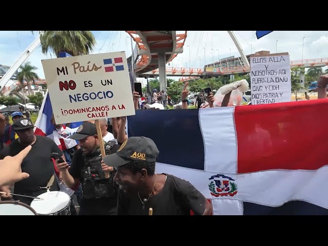 ¡NO MÁS! Dominicanos se lanzan a las calles contra la invasión haitiana ¡NO MÁS! Dominicanos se lanzan a las calles contra la invasión haitiana